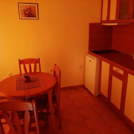 Къща Старият Кестен Guest house